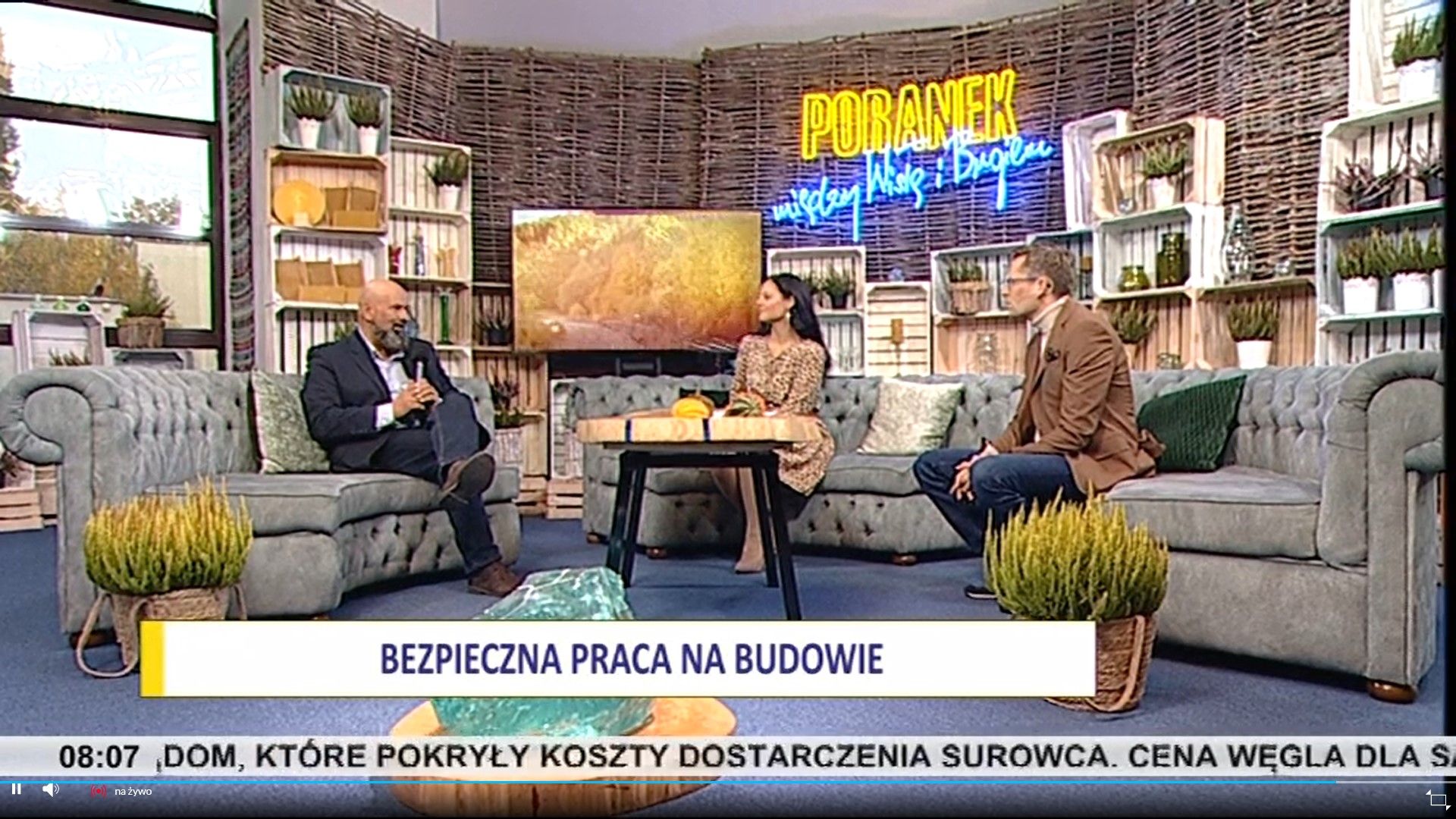  na zdjęiu trzy odoby, uczestiniczące w w programie na żywo “Poranek między Wisłą i Bugiem” w TVP 3 Lublin
